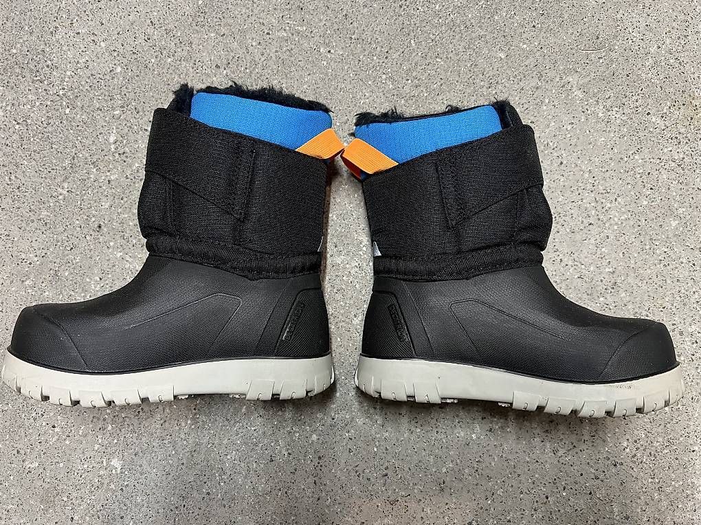 Decathlon Scarpe per ragazzi: Stivali da neve bambino 26 – Usato da Giubiasco venduto da Cardi87 1