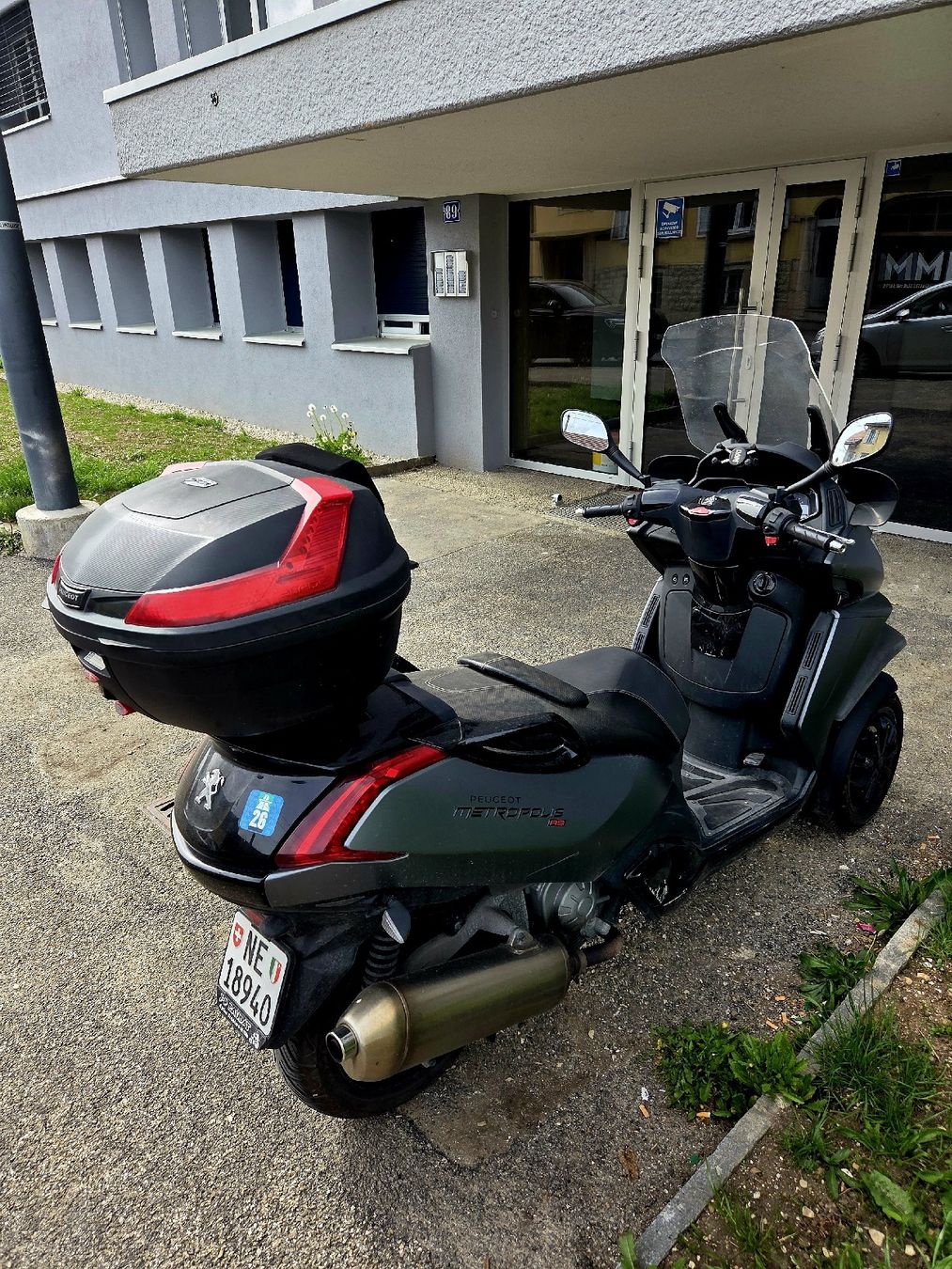 Peugeot Scooter: Peugeot Metropolis 400RS – Usato da La Chaux-de-Fonds venduto da tan_hk7p 7