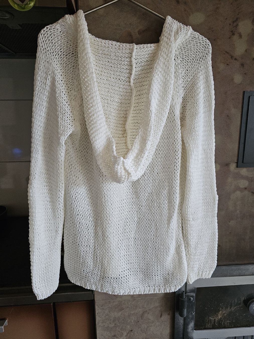 Maglioni & Felpe: Strick Kapuzen Pulli – Usato da Walterswil BE venduto da Scheurhof40 1