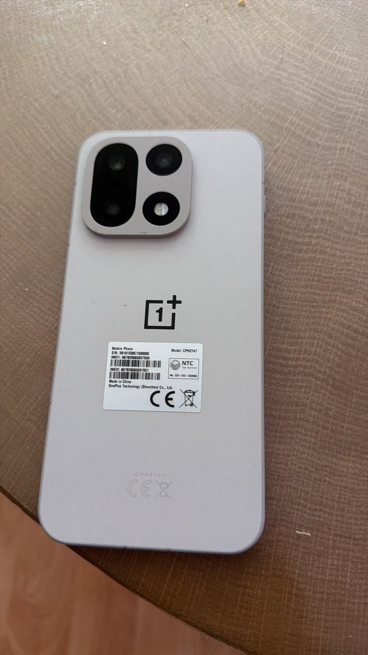 OnePlus Telefoni cellulari / Smartphones: One Plus 15 Pro – Nuovo (secondo la descrizione) da Wohlen AG venduto da jos_l7f5 1