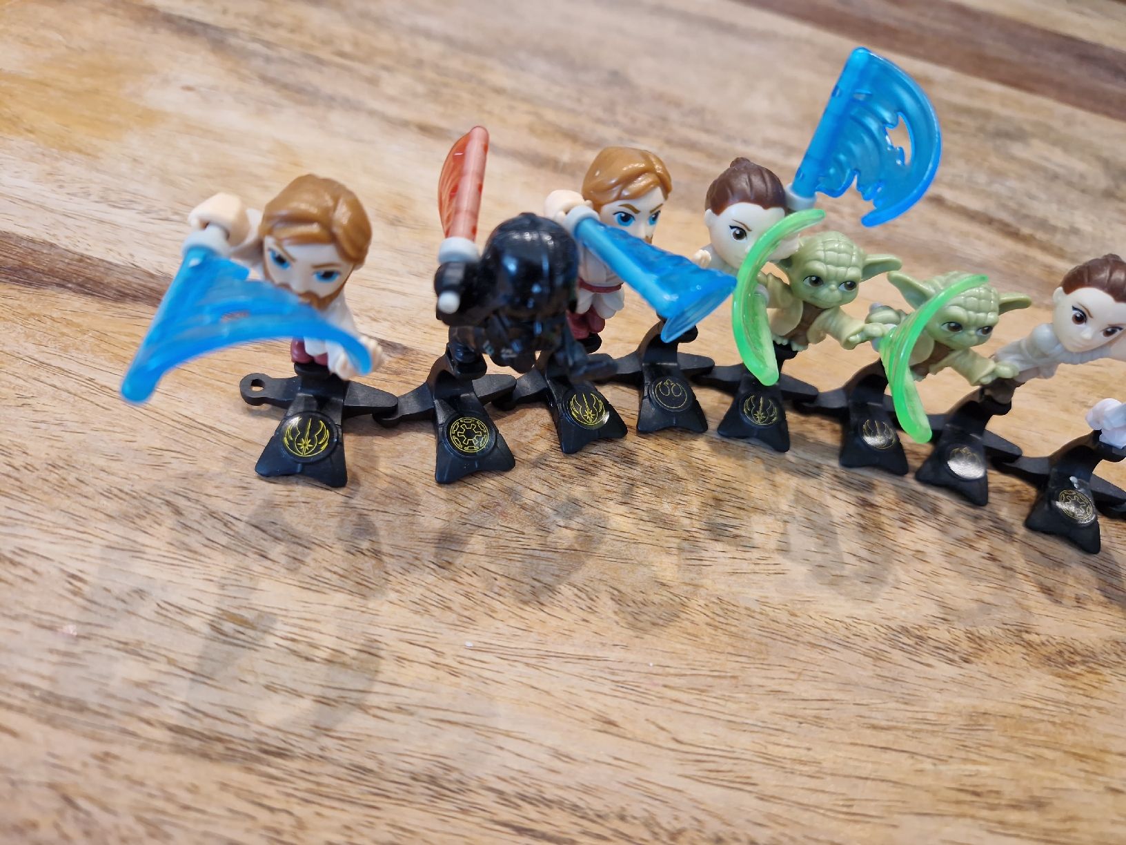 Star Wars Figuren: Star Wars Kinder-Überraschungseier Figuren 16 Stück – Gebraucht aus Trachslau von schumannmario 1