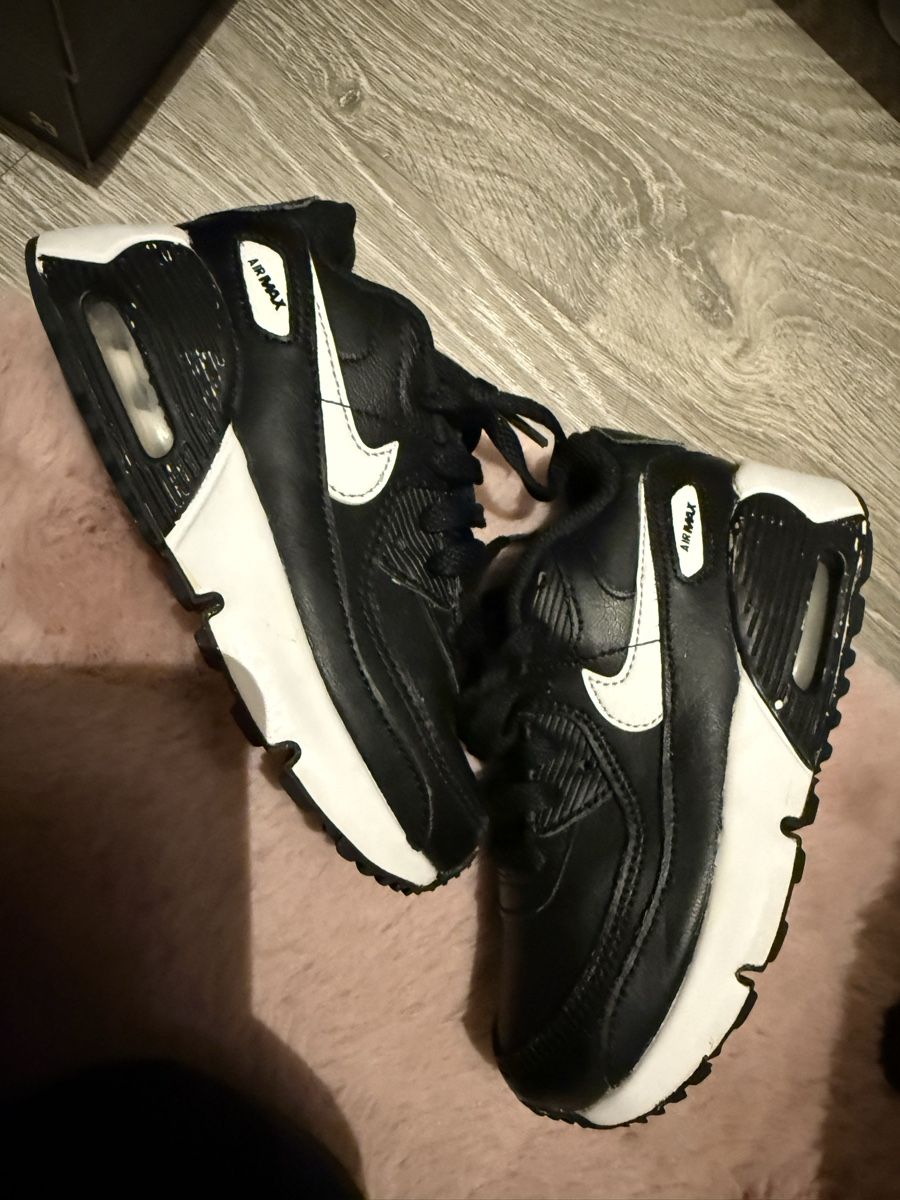 Nike Schuhe für Jungen: Baskets nike – Gebraucht aus St-Pierre-Clages von loc_8vtz 3