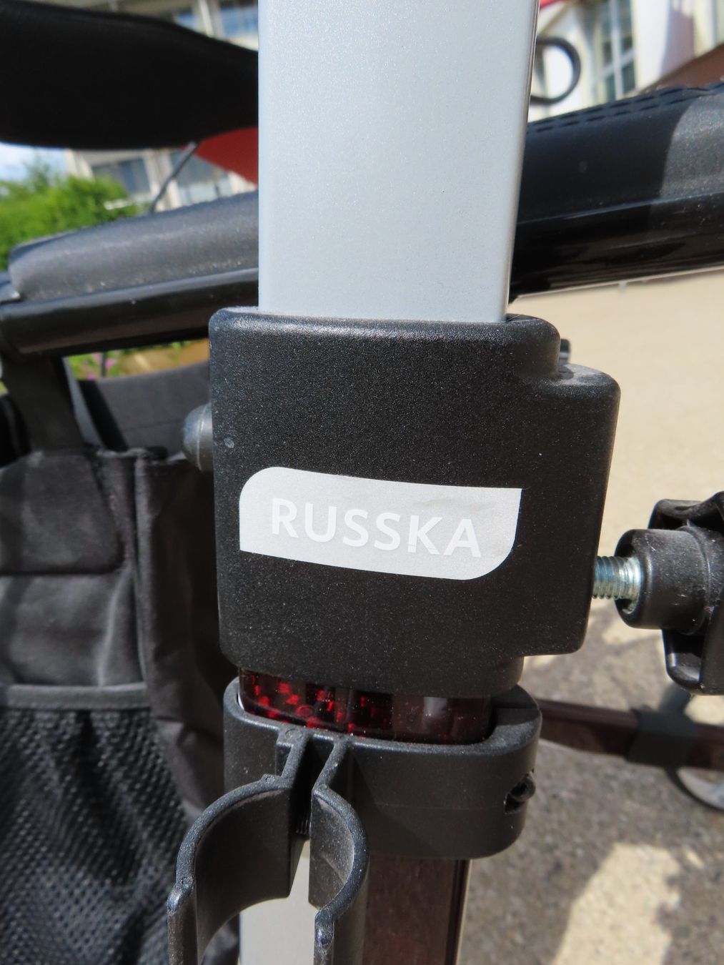 Ausili per la deambulazione: Rollator Vital Carbon – Usato da Reinach BL venduto da WBZ-Flohmarkt 3