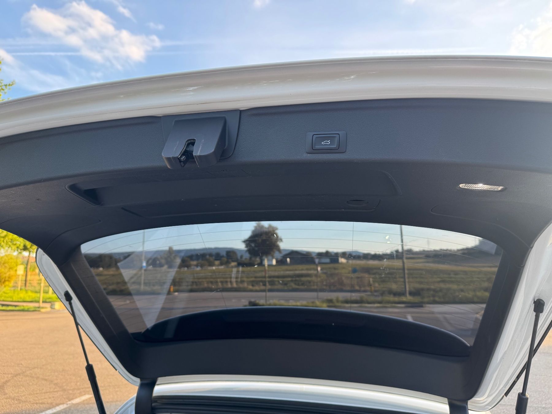Audi Autos: AUDI A4 AVANT 2.0 TDI – D'occasion à Oberwil BL par Samsung010 7
