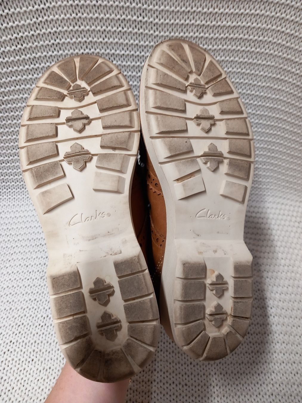 Clarks Chaussures femmes: Clarks Schnürschuhe/ Budapester/ Derbies Gr.37 braun – D'occasion à Gwatt (Thun) par umwelt-brocki 5