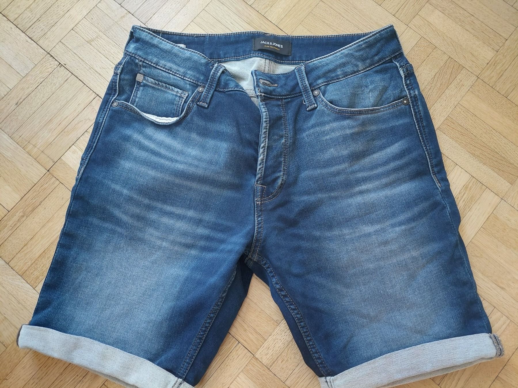 Jack & Jones Jeans: kurze Jeans👖Hose Shorts – Gebraucht aus Unterbäch VS von Nifadi