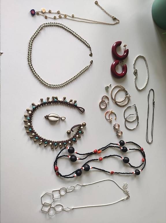 Autres bijoux: Modeschmuck gemischt – D'occasion à Zürich par Yevhenii. 4