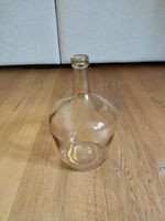 Bauchige Dekoflasche: Warmer Bernsteinton