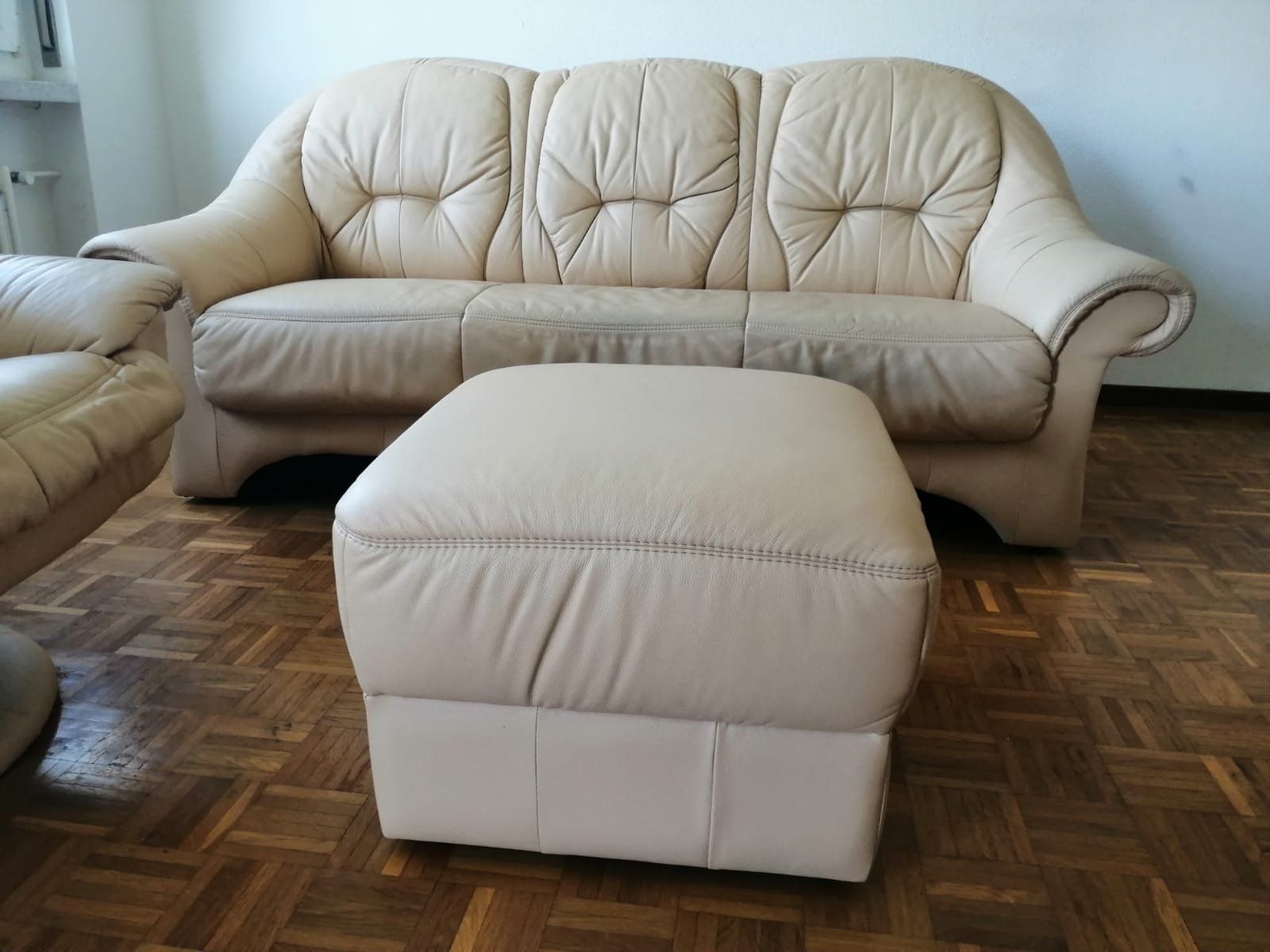 Divani: Ledersofa & beweglicher Sessel – Usato da Basel venduto da Biovivendi 5