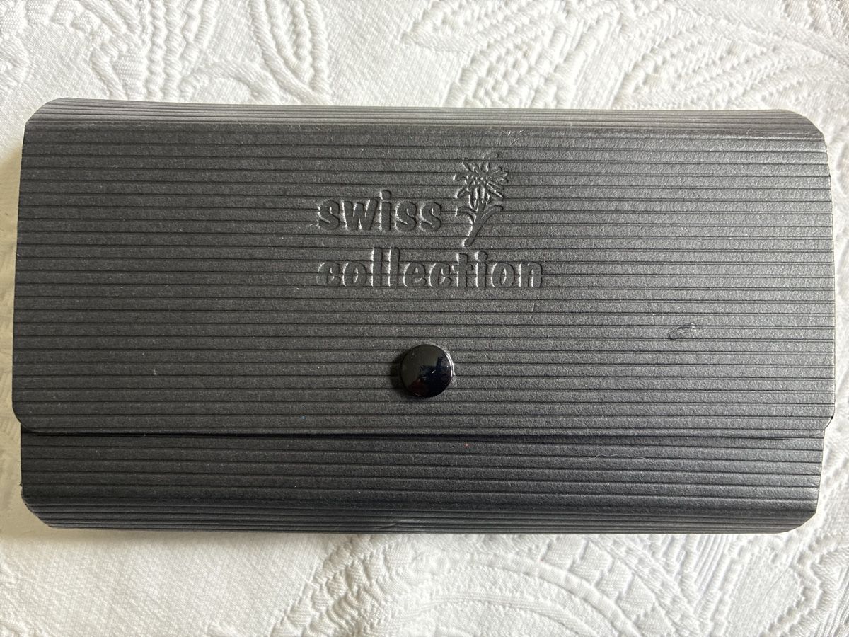 Placchette & Badge: Schweizer Wahrzeichen Pins - Swiss Collection - Neu! – Nuovo (secondo la descrizione) da Ebnat-Kappel venduto da ponyhales 6