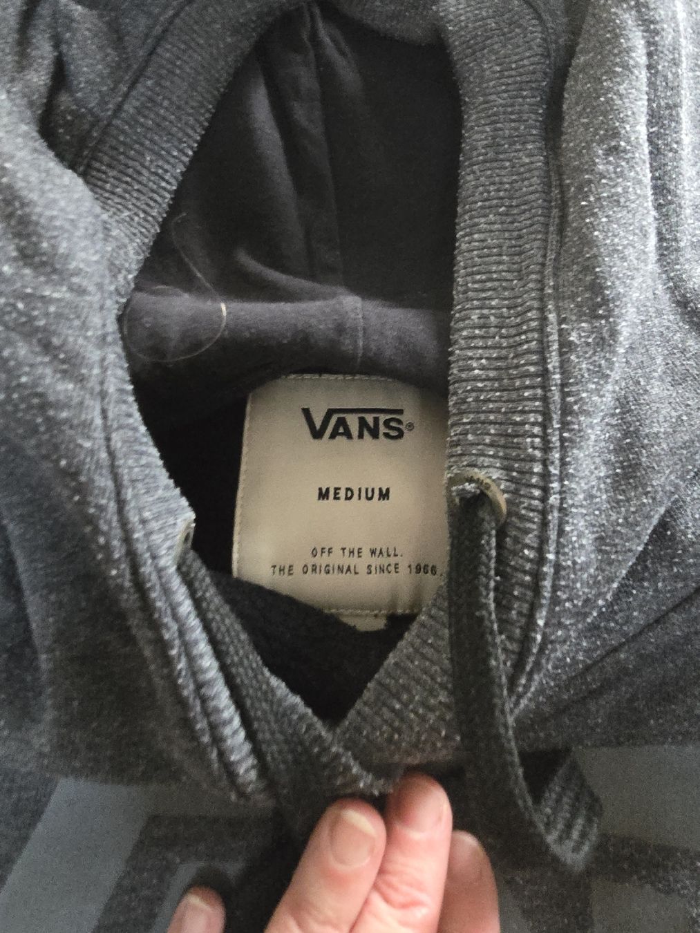 Maglioni & Felpe: Hoodie Vans, Gr. M – Usato da Morschach venduto da Monikawi 1