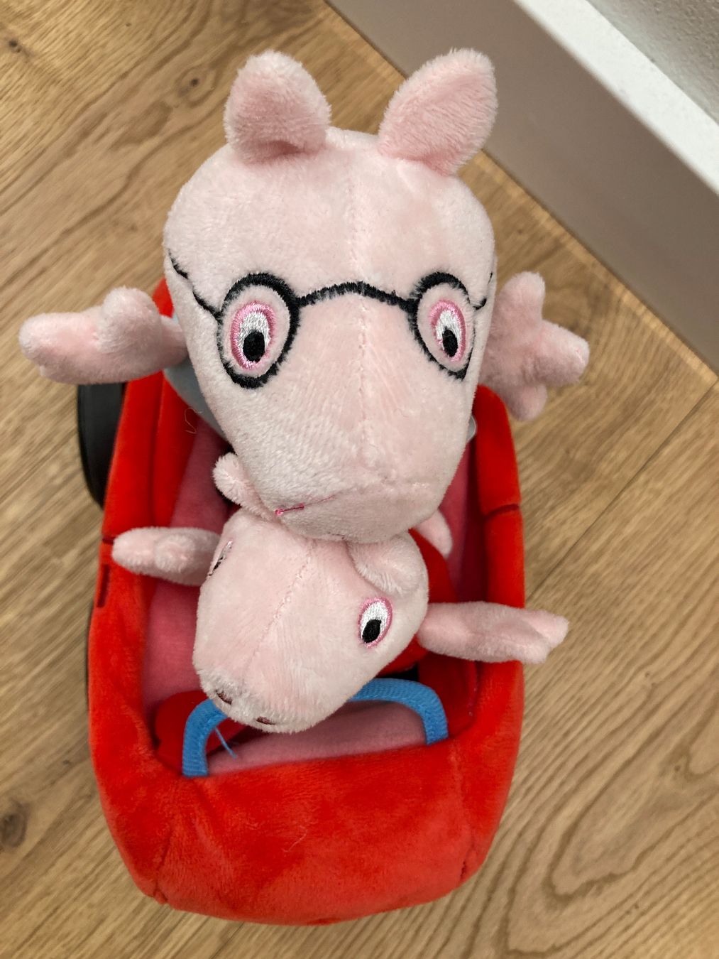 Giocattoli: Peppa Pig Auto mit Fernbedienung – Usato da Widnau venduto da VinylDeal 3