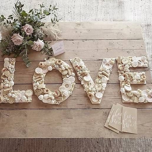 Tutte le decorazioni: LOVE Buchstaben Buffet – Usato da Glattpark(Opfikon) venduto da Joyce. 1