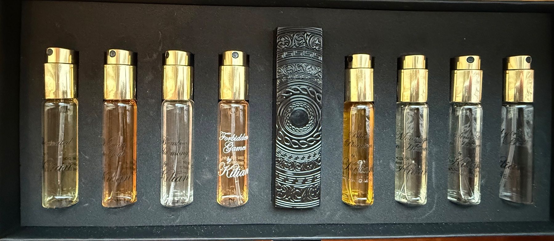 Kilian Profumi & Eau de Toilette: Kilian Discovery Set, 8 x 7.5ml – Usato da Altendorf venduto da Elenaneagu22 1