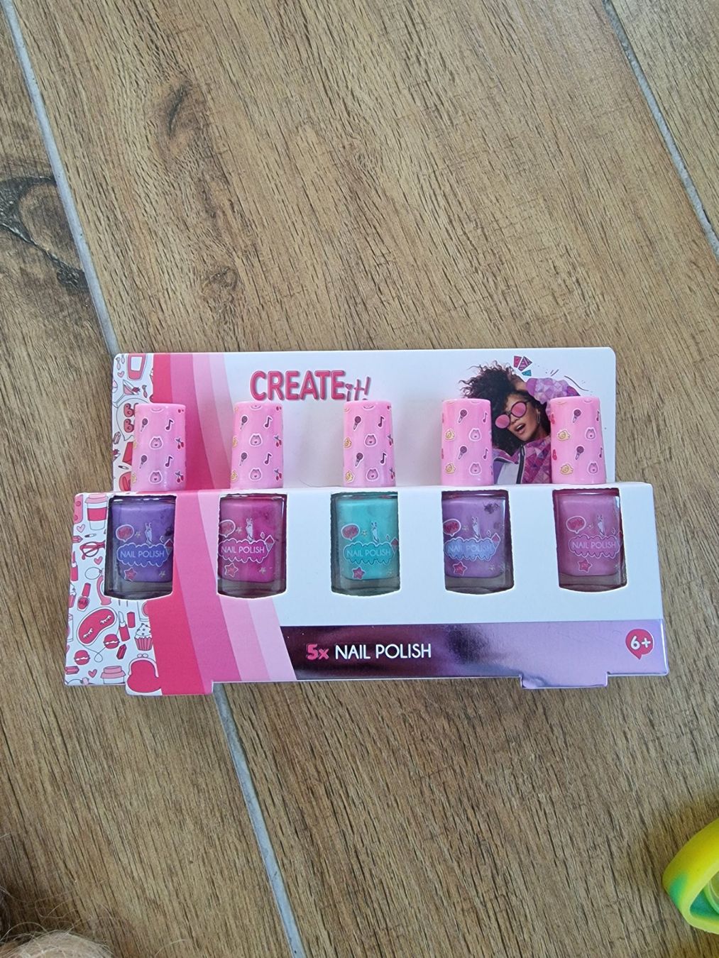 Bambole: Wunderschöne Puppe, Nagellack und diverses – Usato da Knonau venduto da liebenic01 2