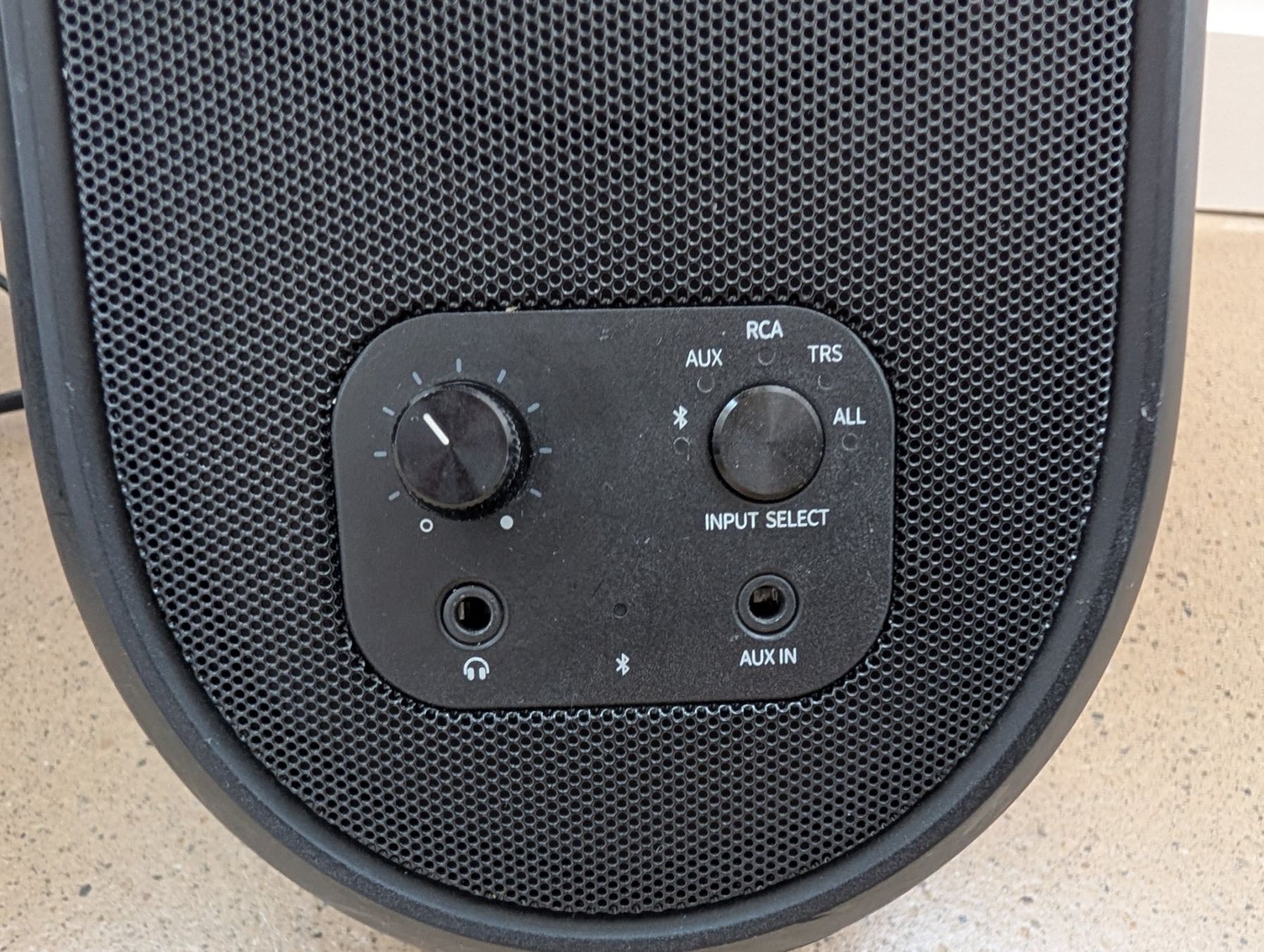 JBL Haut-parleurs: JBL 104-BT Studiomonitore mit Bluetooth – D'occasion à Zürich par evgenyger 1