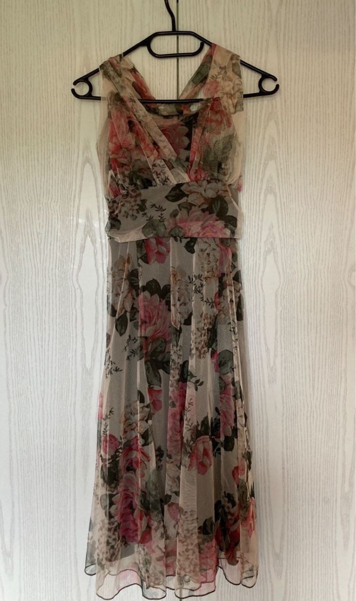Vestiti: Tüllkleid mit Blumen – Usato da Liestal venduto da ell_6xc7