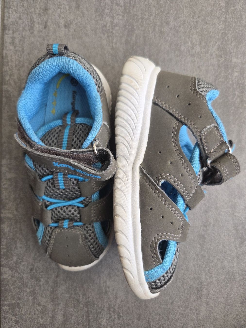 Scarpe per ragazzi: Kangaroos Sommerschuhe, Gr. 24 – Usato da Hüntwangen venduto da ManuM2014 2