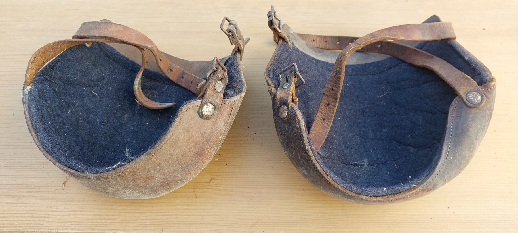 Protezioni & Imbottiture: Antike Knieschoner. Rarität – Usato da Lüterkofen venduto da BiberM109 2