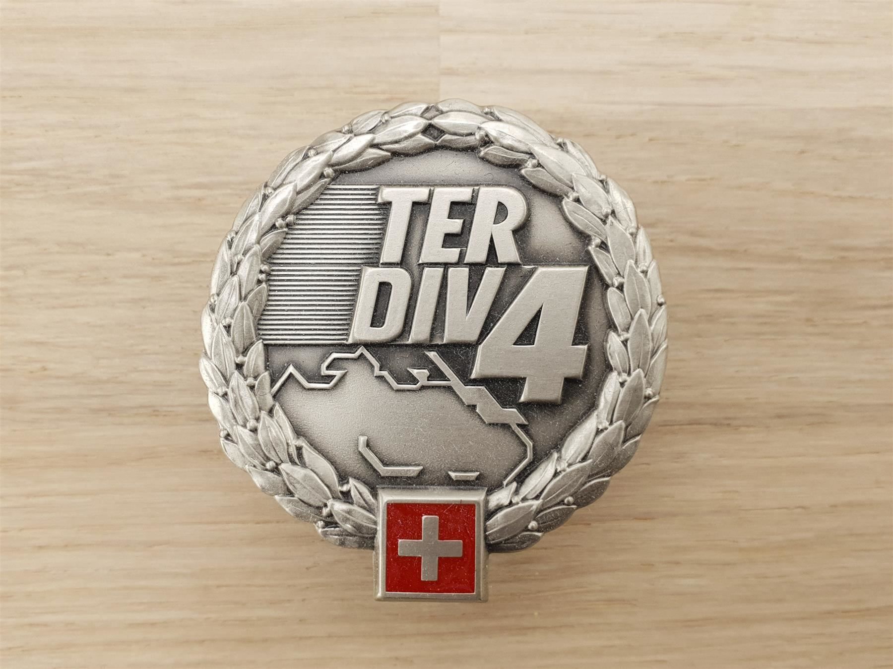Placchette & Badge: Béret Emblem Ter Div 4 – Usato da Erlinsbach venduto da S700
