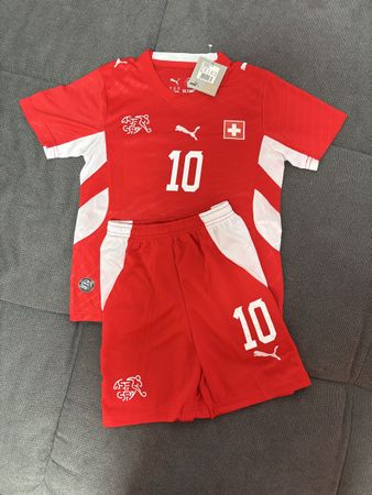 Kinder Trikot Schweizer Nationalmannschaft #10 XHAKA EU134