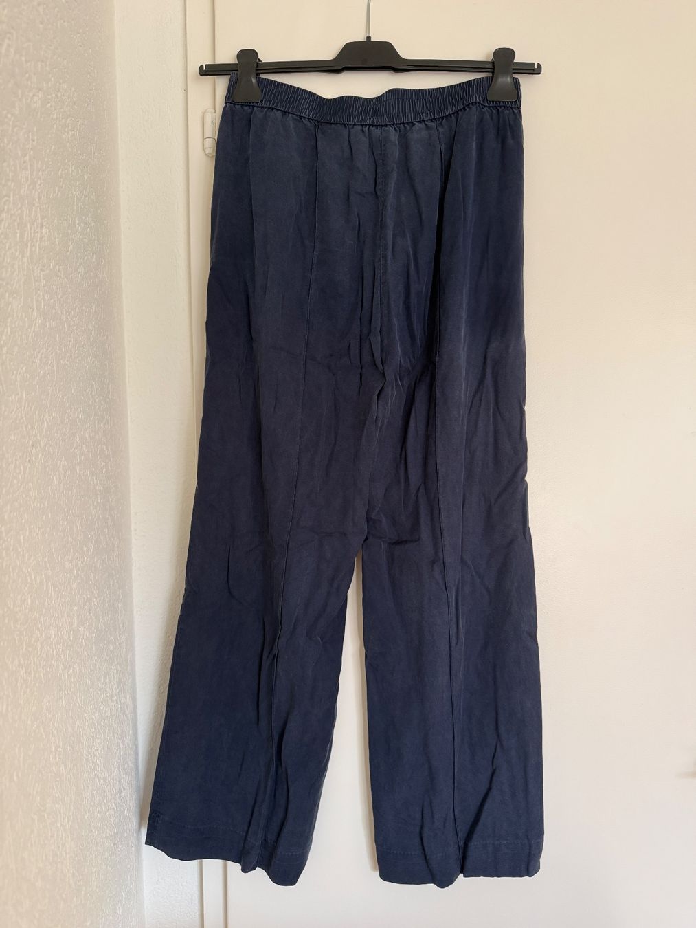 Cos Pantalons: Hose Cos – D'occasion à Küsnacht ZH par nat_m97w 1