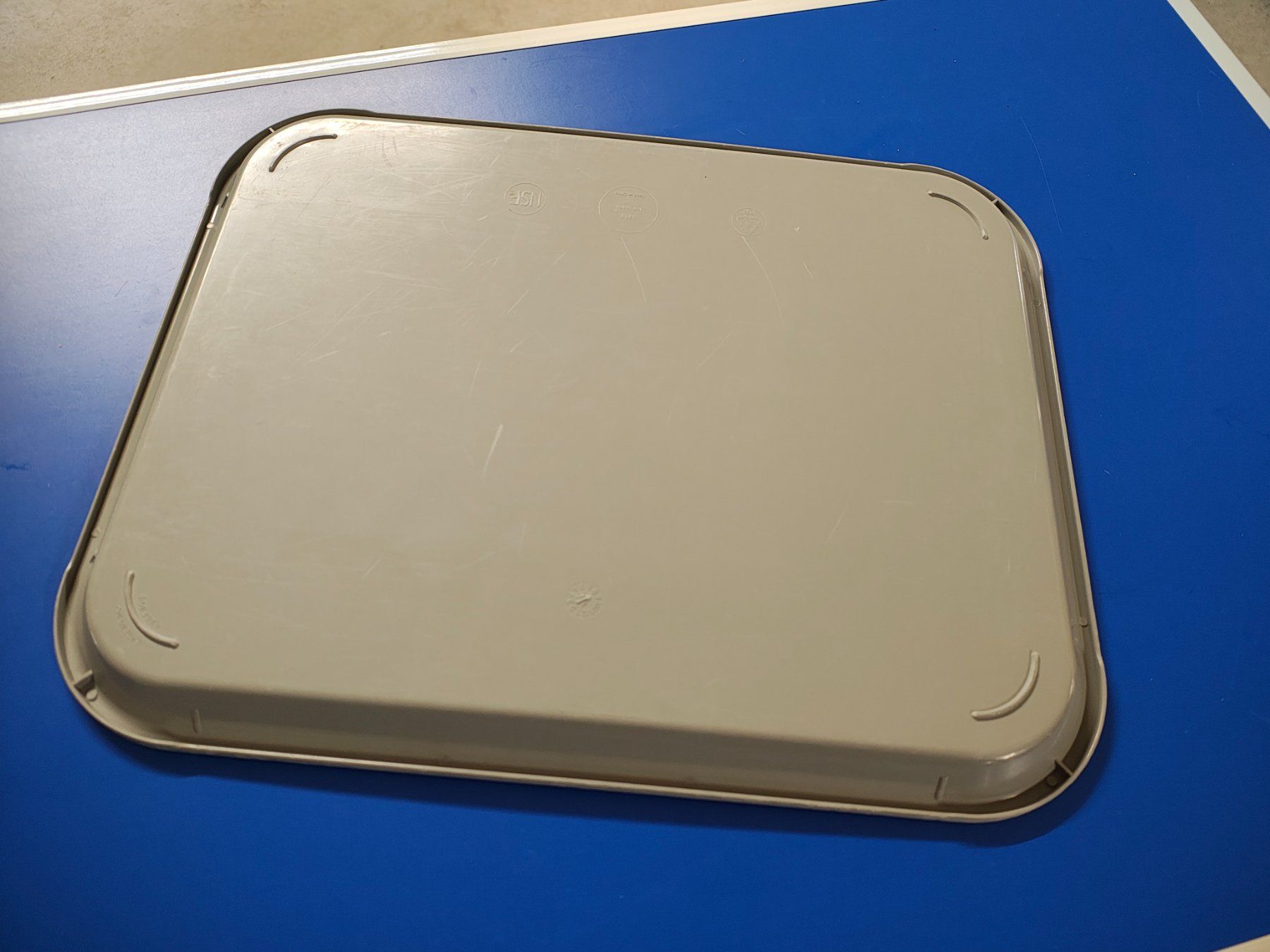 Tablet PC: 30x Gastro Tablett grau – Usato da Bonstetten venduto da Navilo 1