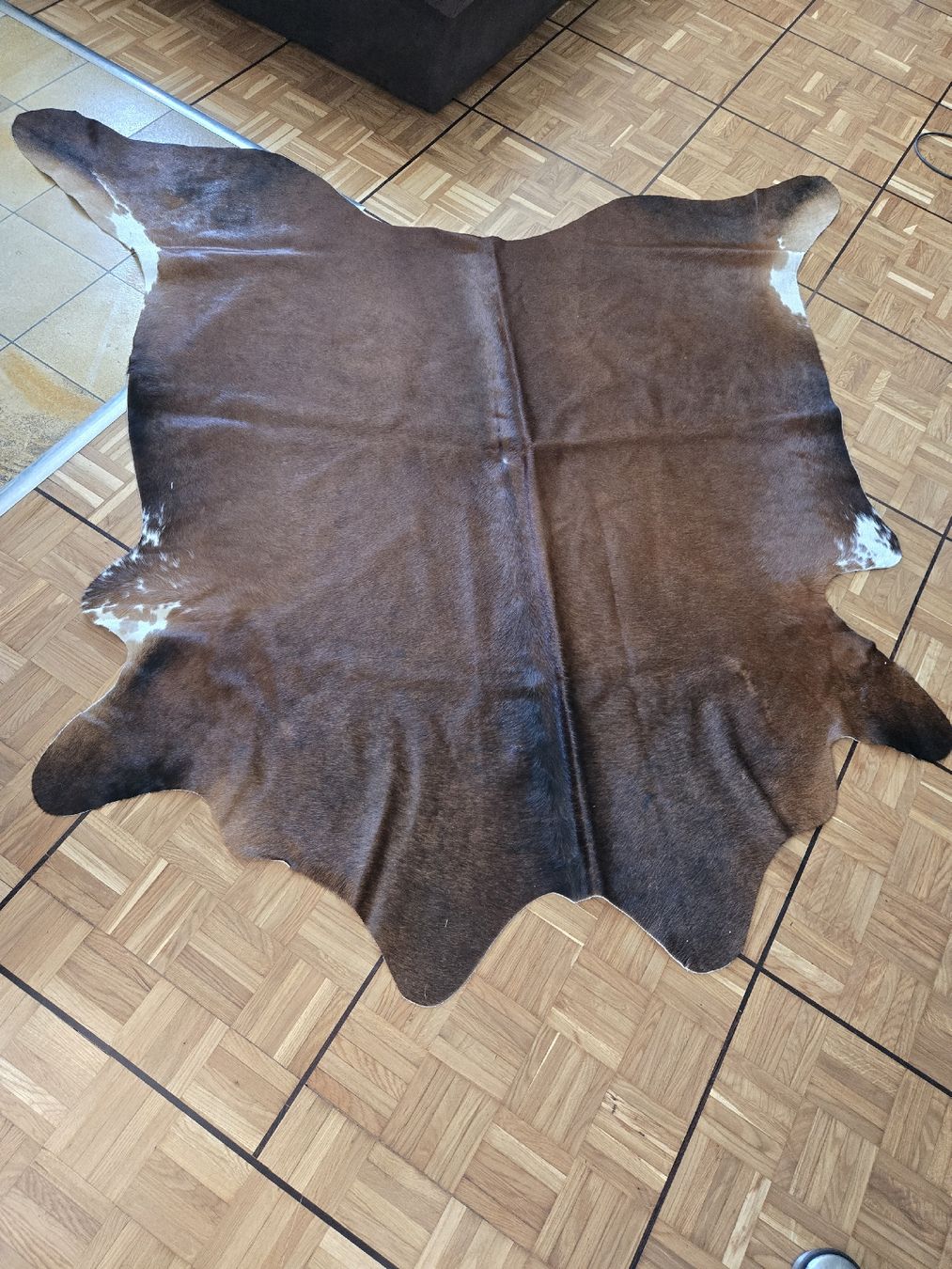 Tapis: Kuhfellteppich – Neuf (Voir description) à Füllinsdorf par Pearl1