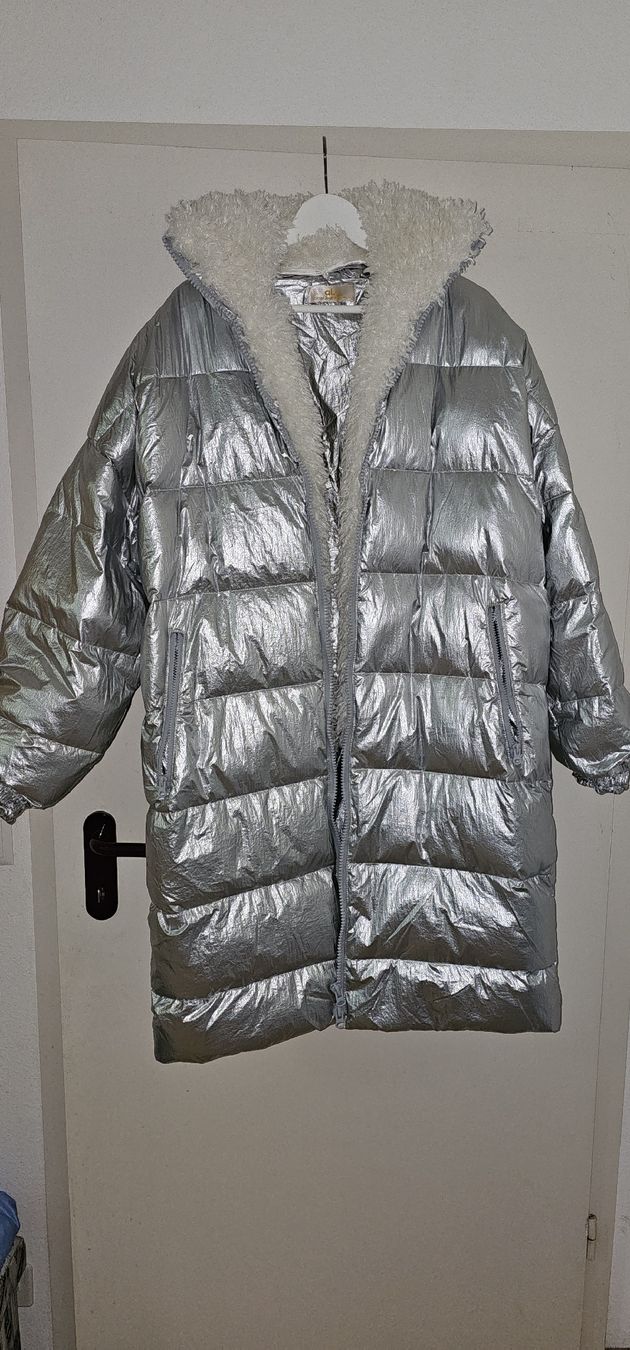 Jacken: Silberne Daunenjacke, Grösse L, Winter – Neu und originalverpackt aus Dulliken von Trw_gbp4 3