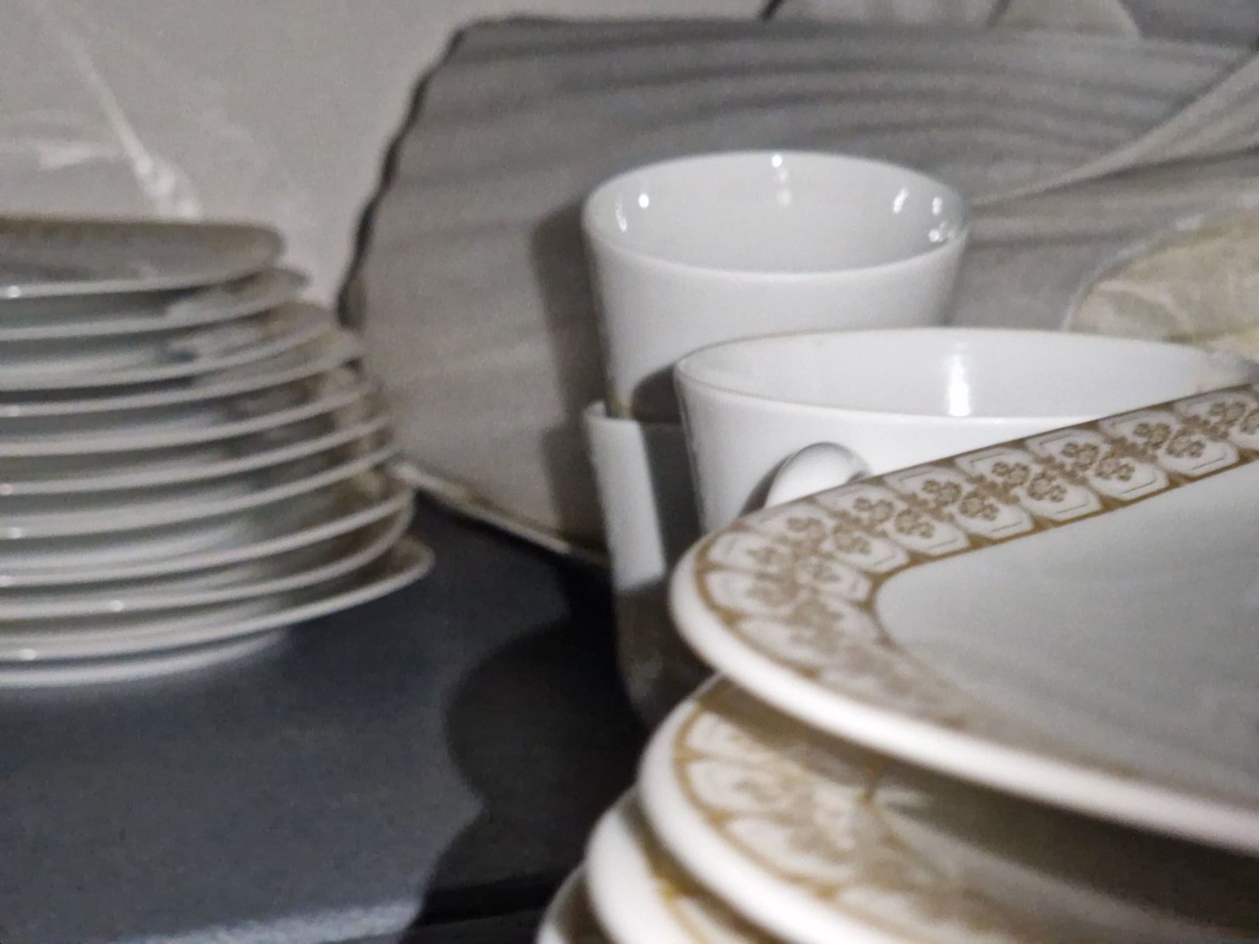 Set di piatti: Tafelservice Suisse Langenthal – Usato da Zürich venduto da Dana_71 8