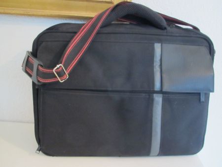 SAC A MAIN ET BANDOULIERE POUR ORDINATEUR