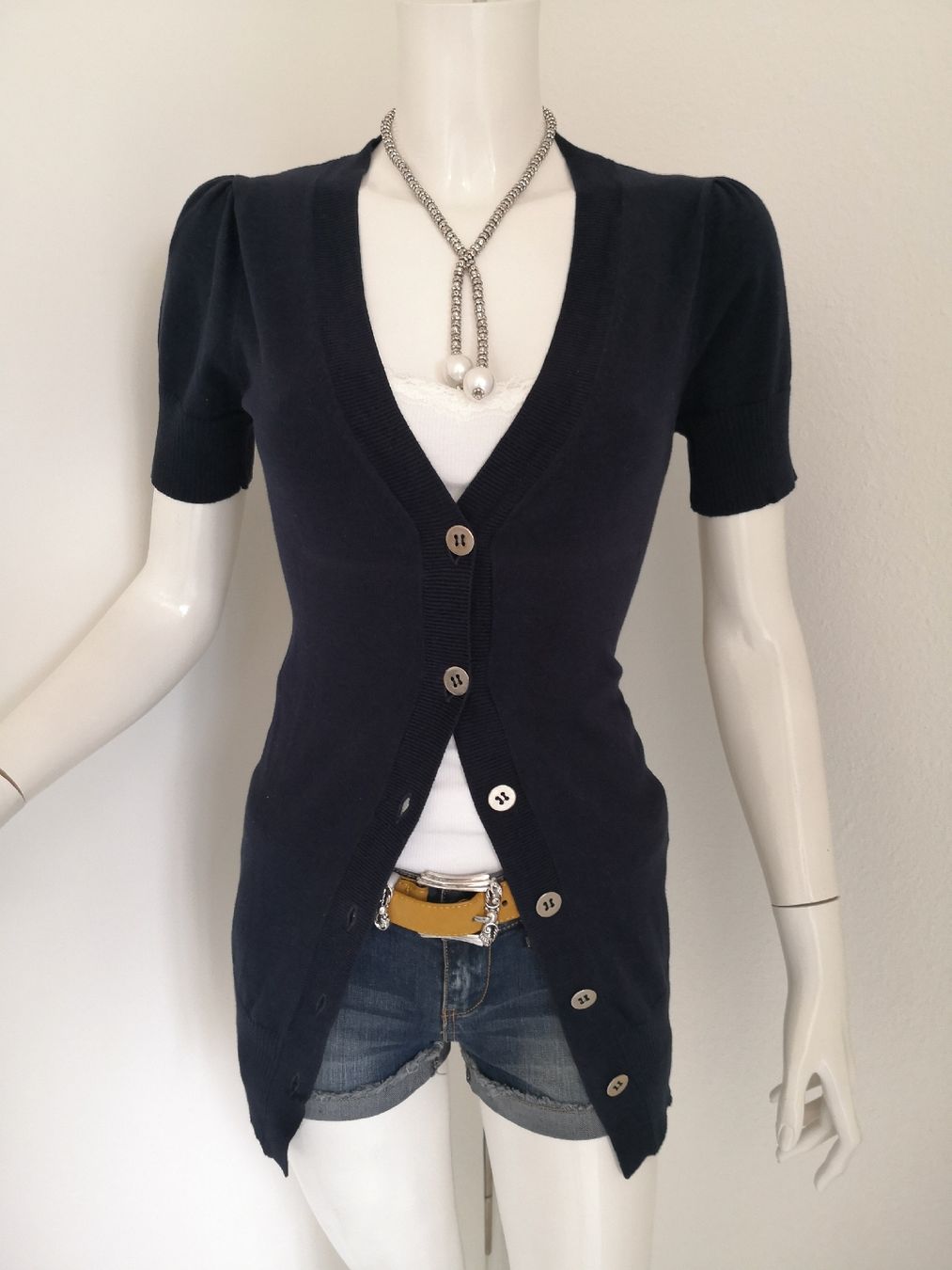 Mango Jacken: 🤩MANGO KURZARM STRICK-JACKE DUNKELBLAU – Gebraucht aus Olten von Naja-Twins-Twins 1