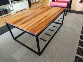 Belle table basse moderne et industriel - Teck massif