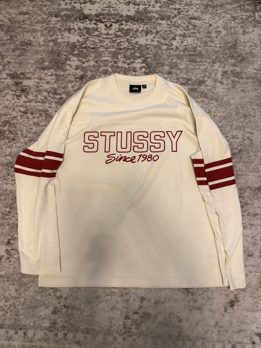 Stüssy Pullover & Sweatshirts: Stüssy Longsleeve Beige/Weiss – Neu (gemäss Beschreibung) aus Näfels von sellmemoric