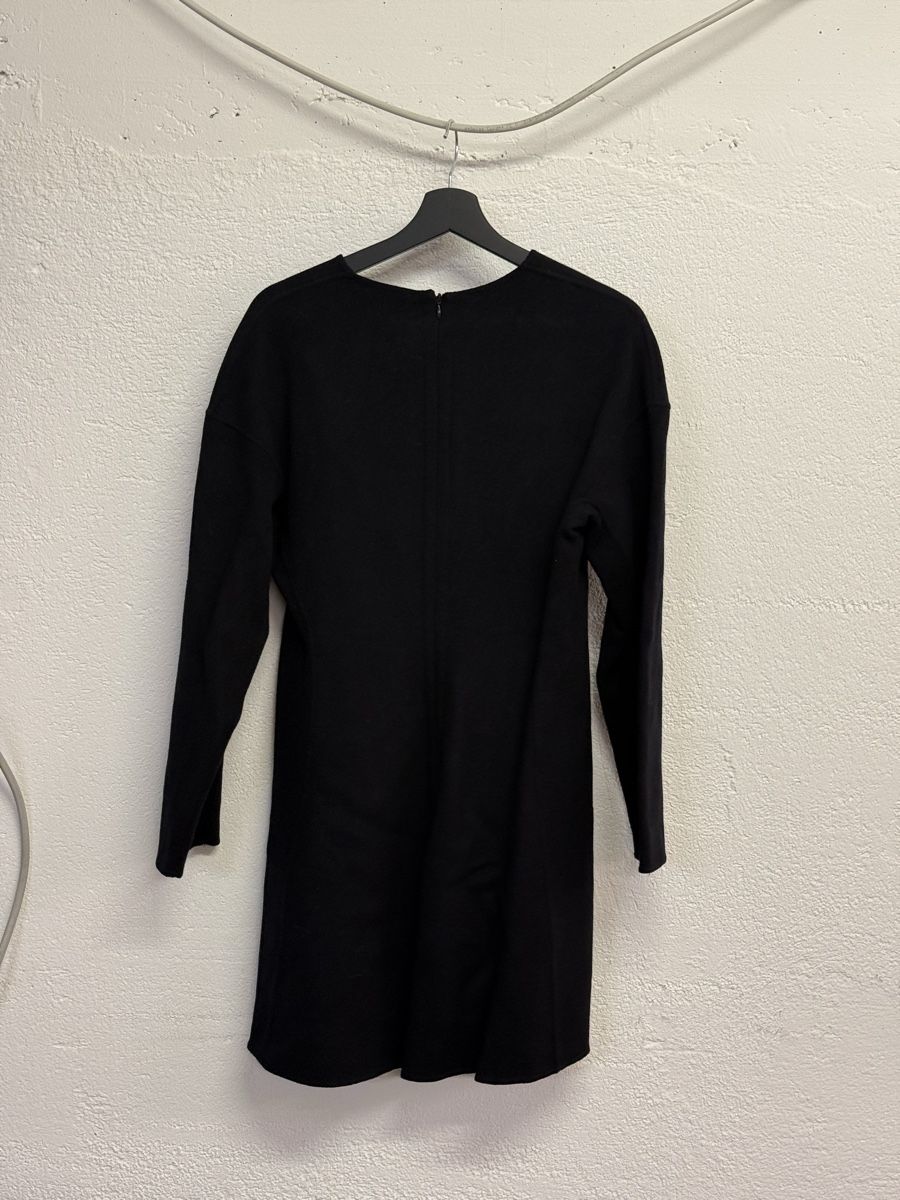 Cos Kleider: Cos Wollkleid schwarz – Gebraucht aus Tamins von Minisim 1