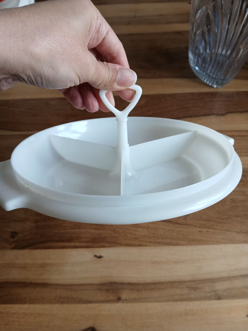 Tupperware Contenitori & Simili: Tupperware Divided Dish With Lid and Handle – Usato da Dübendorf venduto da rol_fm6d 1