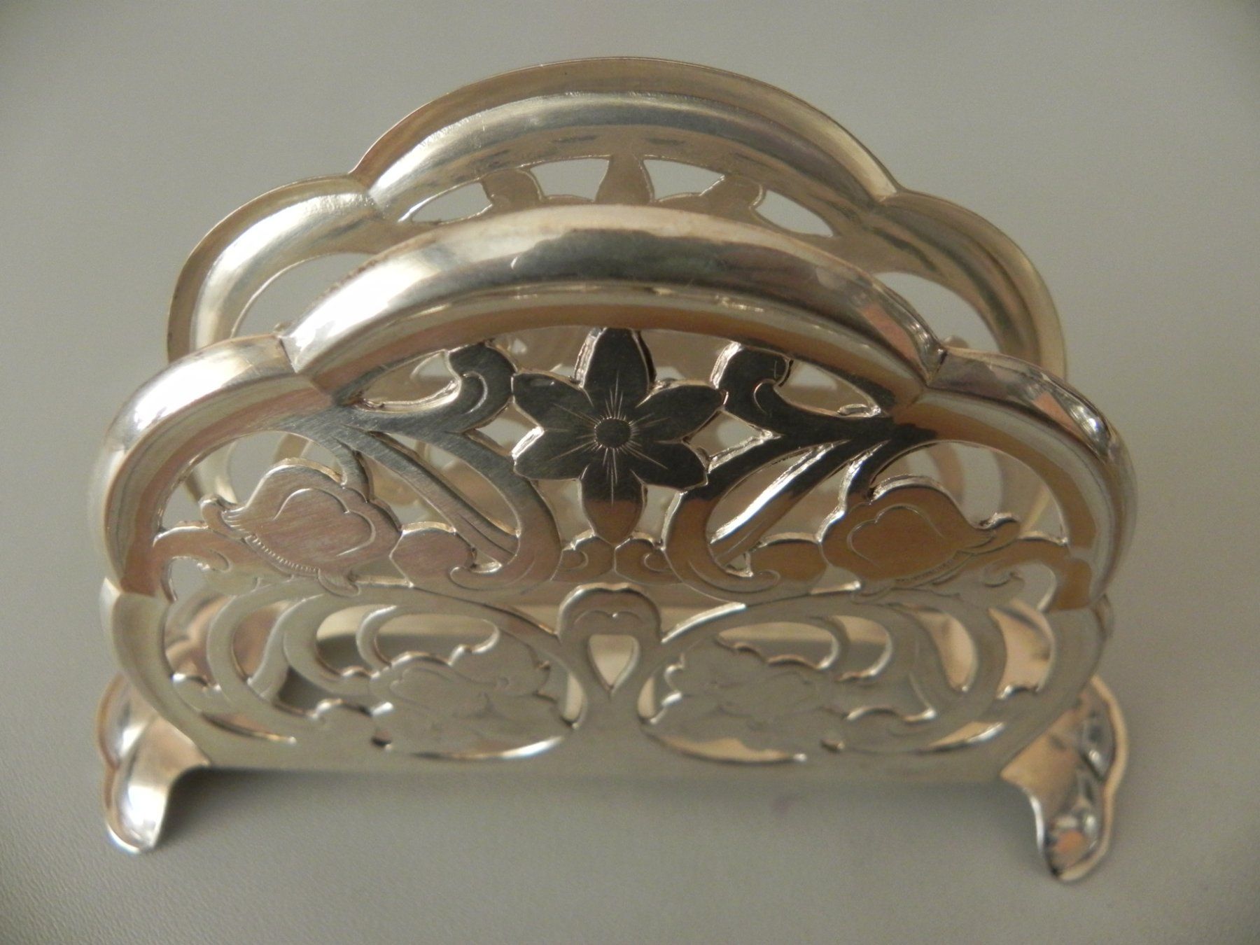 Sonstiges Geschirr & Gläser: Vintage Serviettenhalter Florale 835S Silber – Gebraucht aus Minusio von Lory64