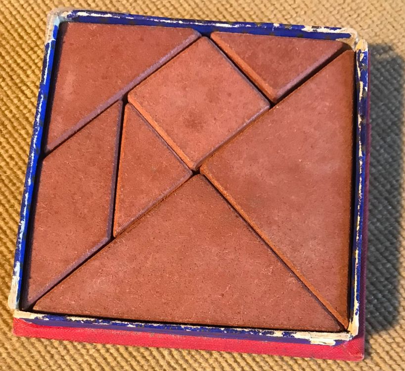 Vieux Jeu Tangram En Terre Cuite – Tuile Puzzle Et Casse-tête Déco Vintage