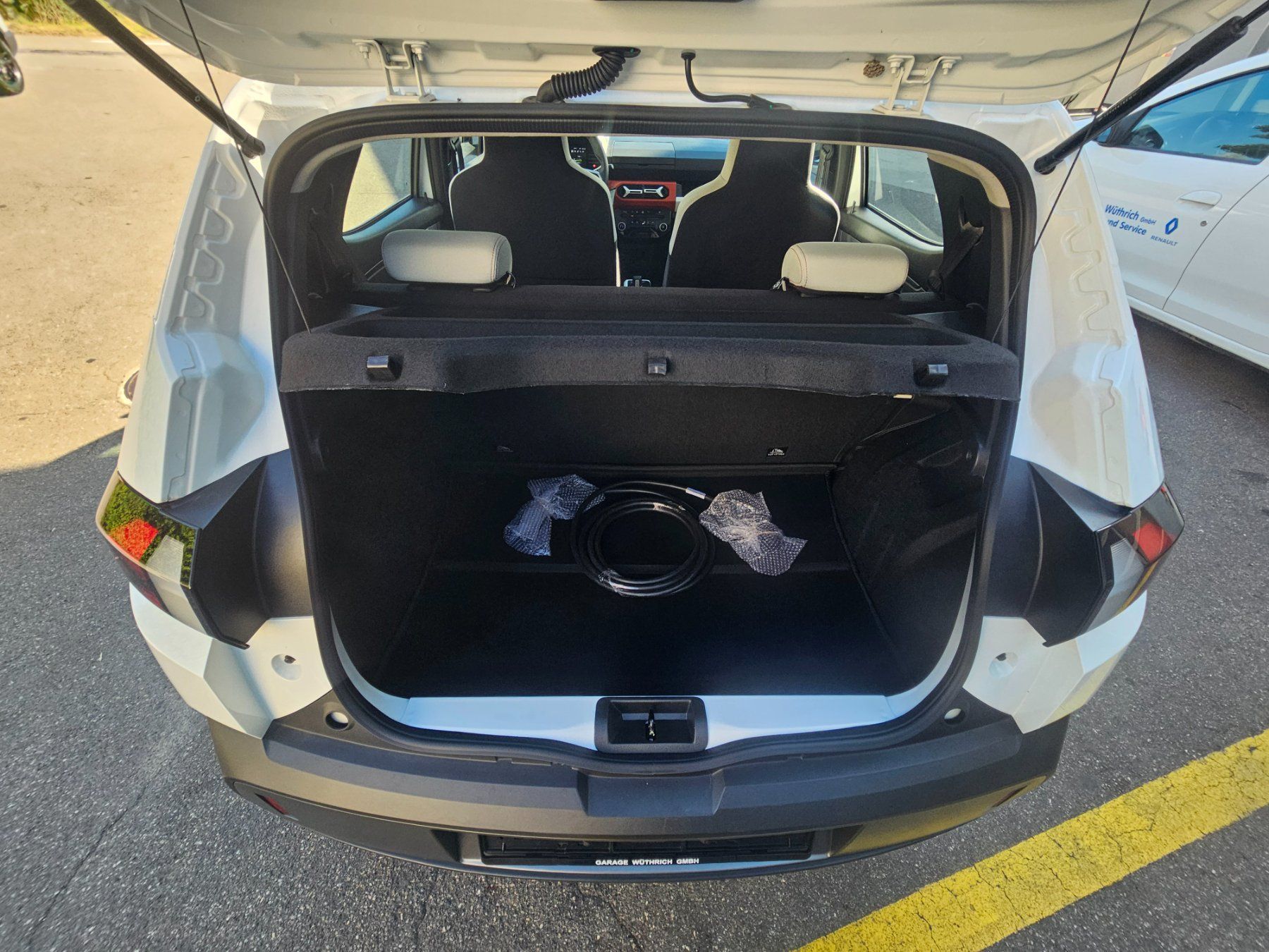 Dacia Autos: Dacia Spring Electro 65 – D'occasion à Worb par toyosuisse 9