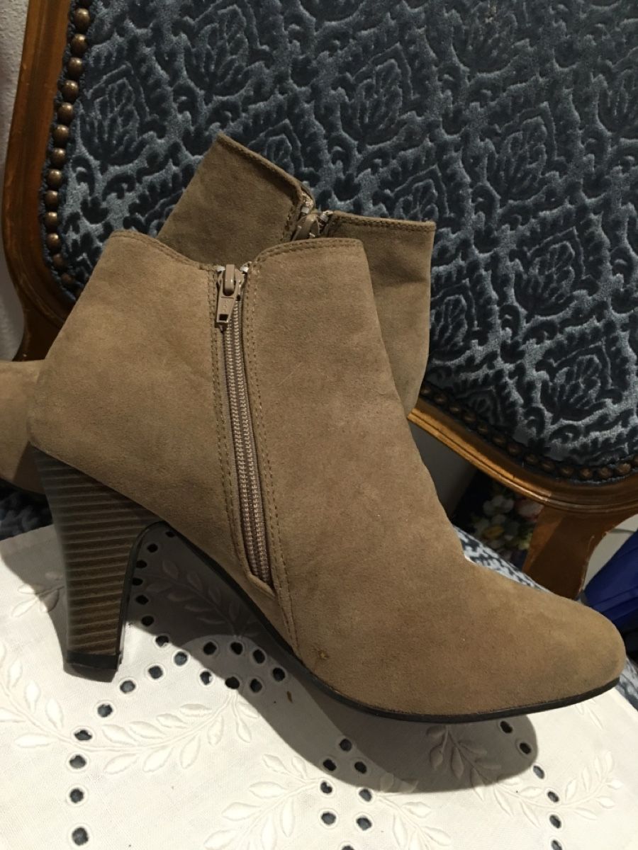 Damenschuhe: Stiefel Gr. 39 NEU!!! – Neu und originalverpackt aus Bellinzona von LuganoBoutique 3