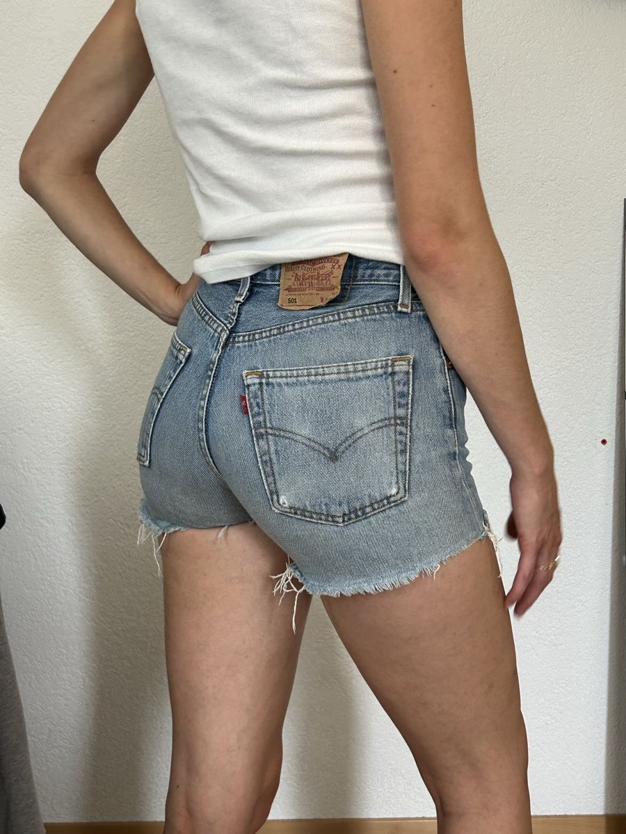 Levi's Jeans: short levis – Gebraucht aus Muntelier von cel_5syj 1