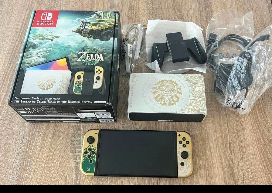 Nintendo Konsolen: Nintendo Switch OLED Zelda Limited Edition – Gebraucht aus Glattbrugg von har_jgc7 1