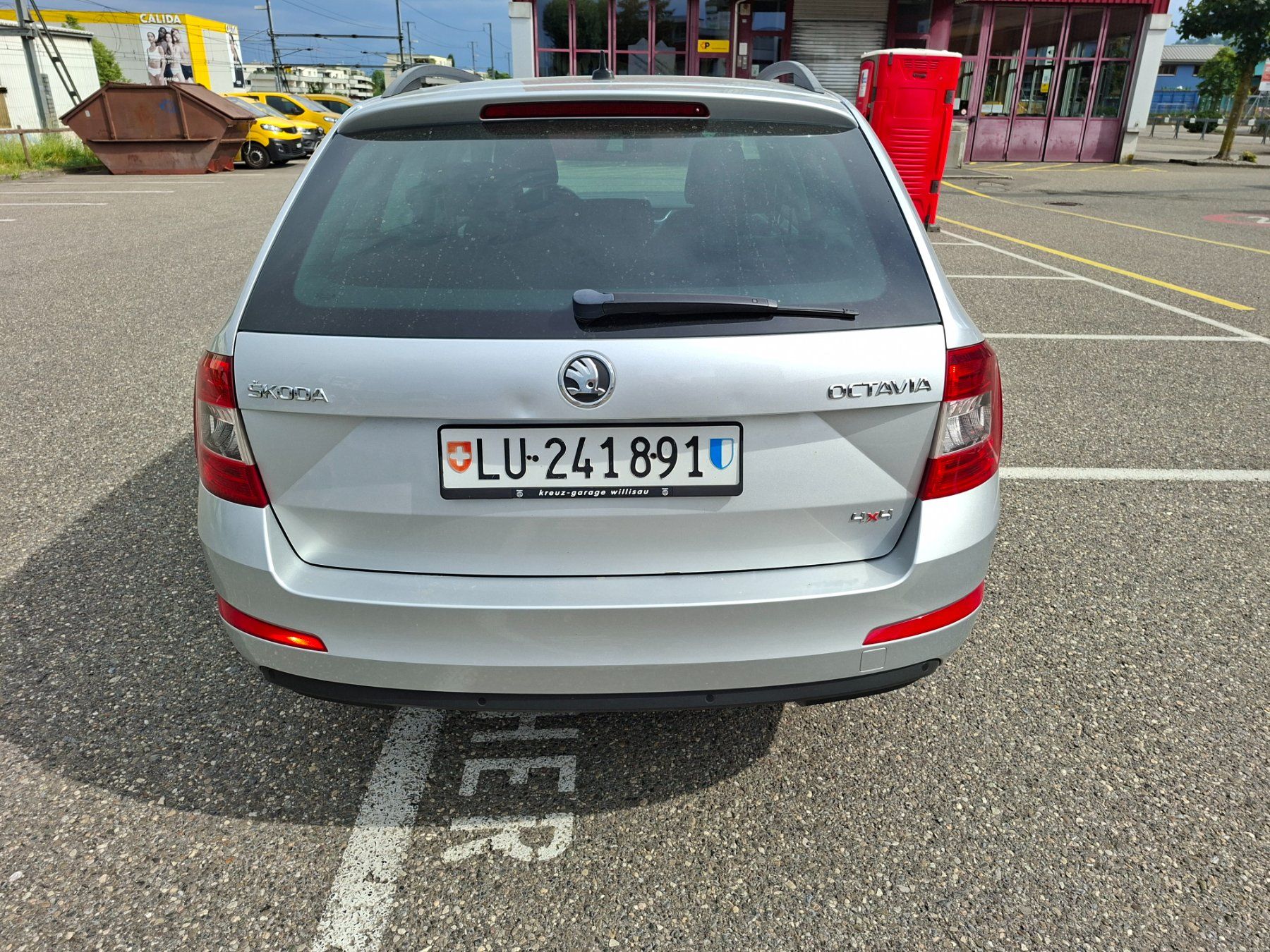 Skoda Automobili: Skoda Octavia 4x4 1.8 TSI Elegance – Usato da Grosswangen venduto da Nichtraucher71 3