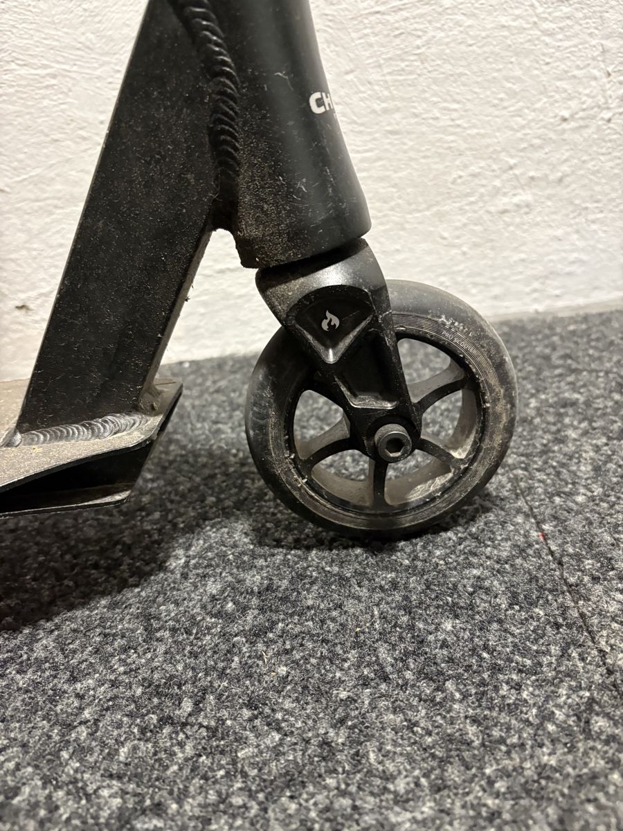 Scooter: Gebrauchtes Chilli Trottinett – Usato da Belp venduto da Mink3 2