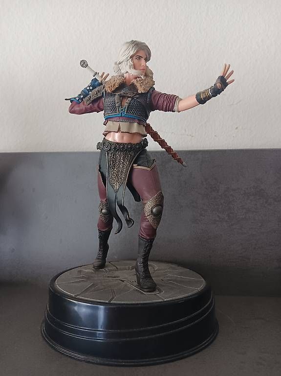 Statuette: The Witcher Figur Cirilla – Usato da Strengelbach venduto da colangelo92