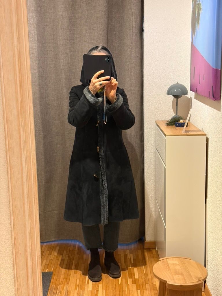 Cappotti: Manteau peau agneau – Usato da Binz venduto da Doduc 1