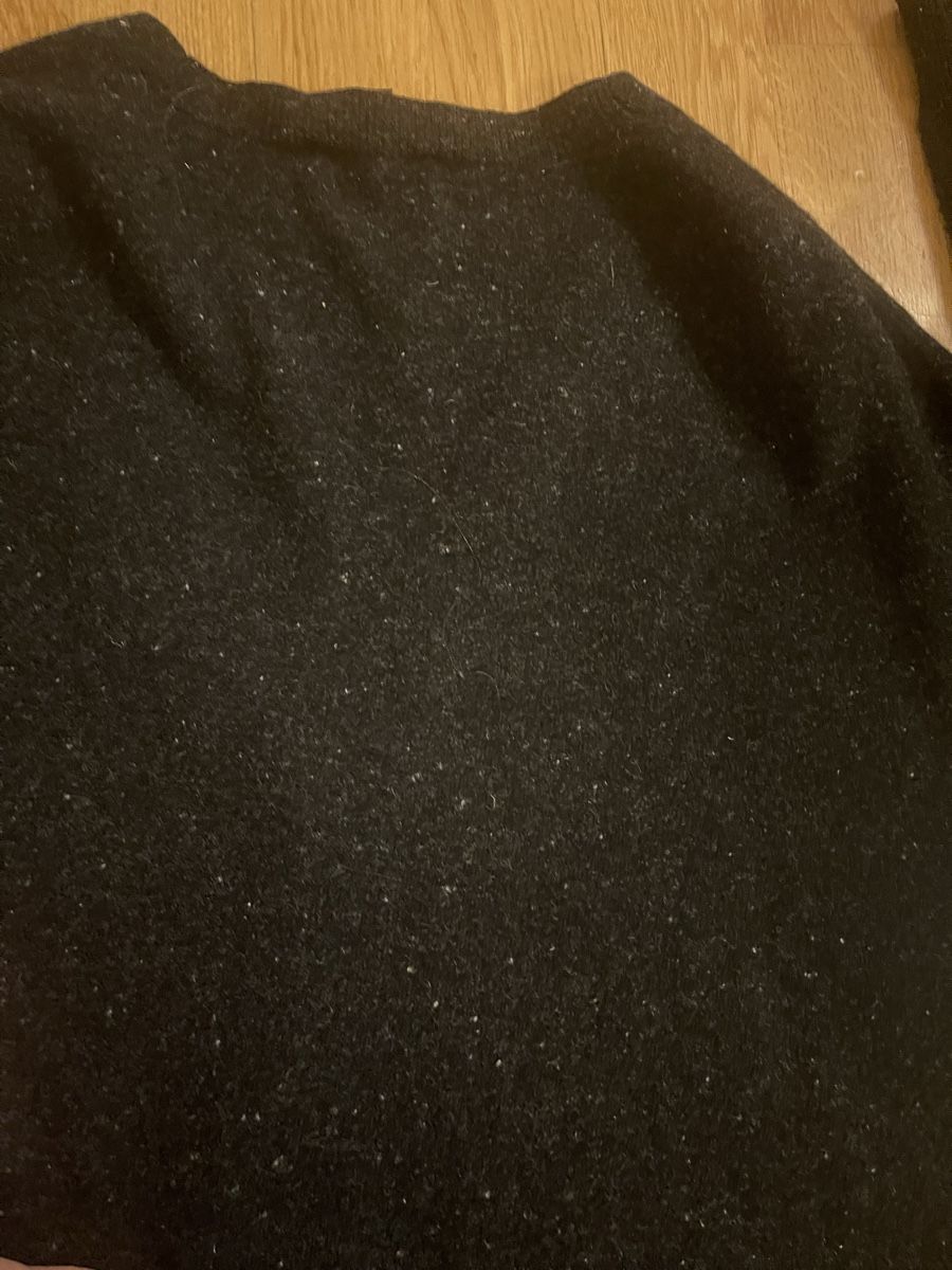 Cos Pullover & Sweatshirts: Pullover/COS Cardigan schwarz Gr. S Oversize kuschelig – Gebraucht aus Rüschlikon von Lajniii 2