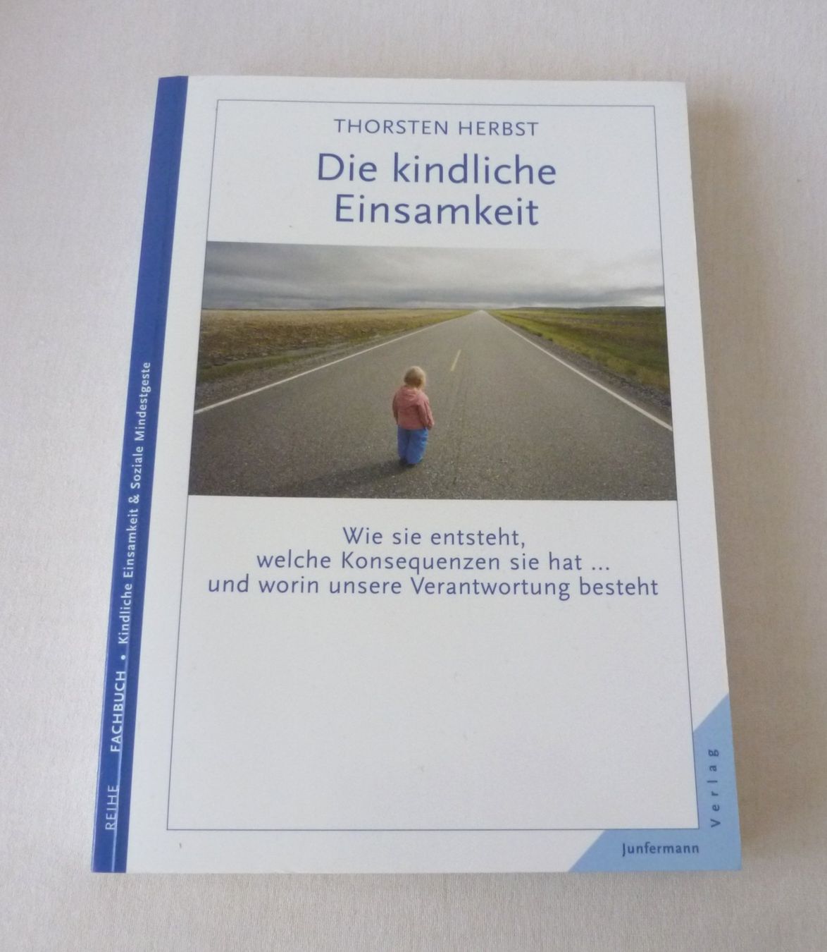 Livres: Die kindliche Einsamkeit – Neuf avec emballage d'origine à Mauren par Yeelen 1