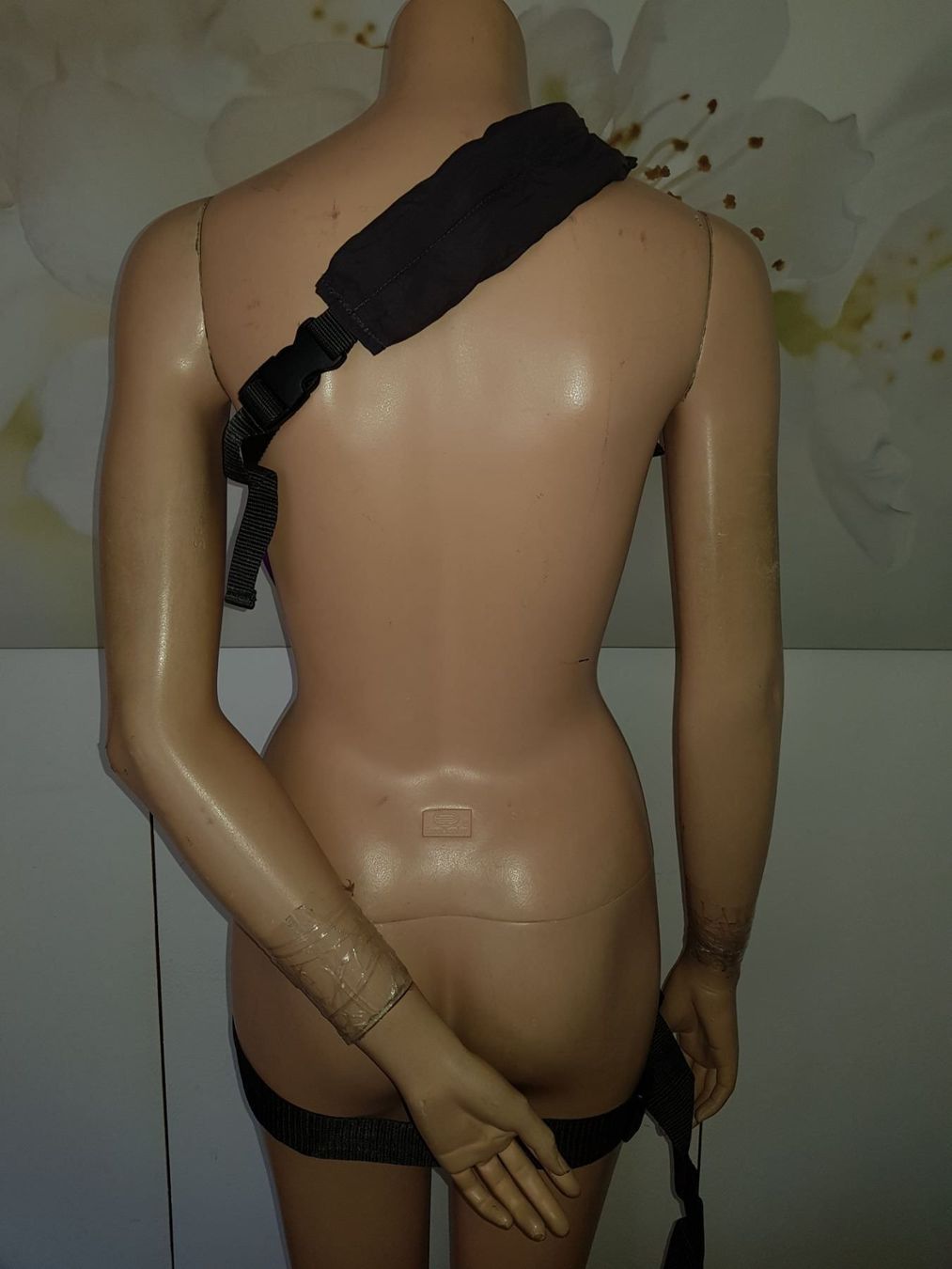 Marsupi portabebè: Porte-bébé hanche KOO-DI – Usato da Cossonay-ville venduto da Super-Price-Quality 3