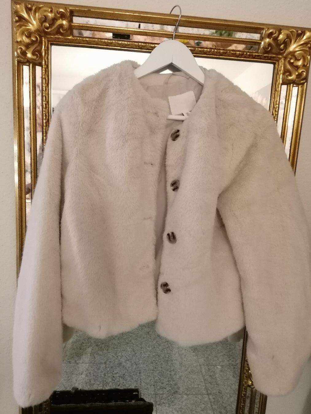 H&M Giacche: Kunstfell Jacke – Nuovo (secondo la descrizione) da Sempach venduto da .1SecondBrands. 1